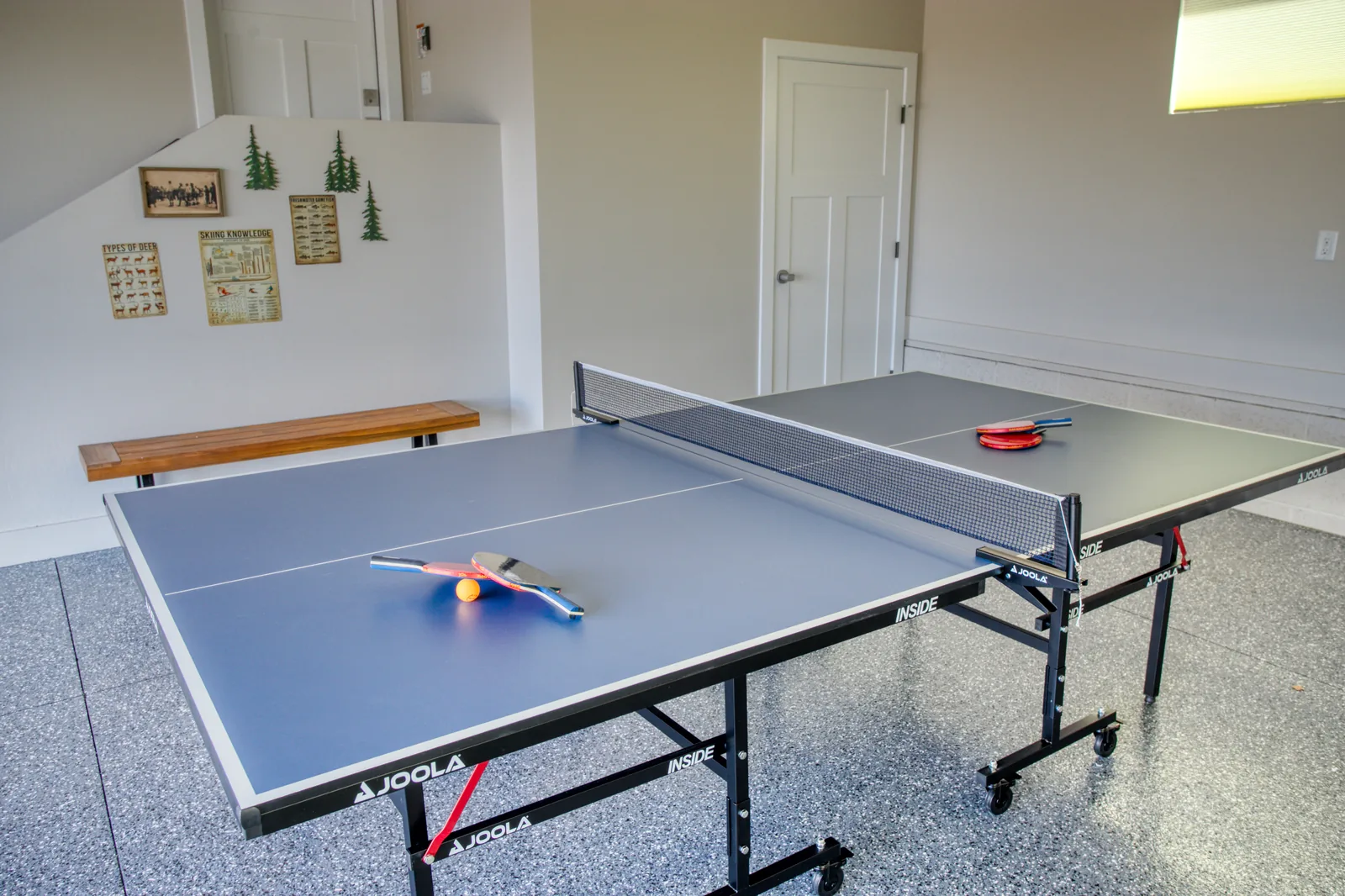 Ping-pong table in the Bluff Retreat game garage